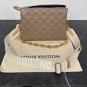 Louis Vuitton - Coussin PM - Taupe